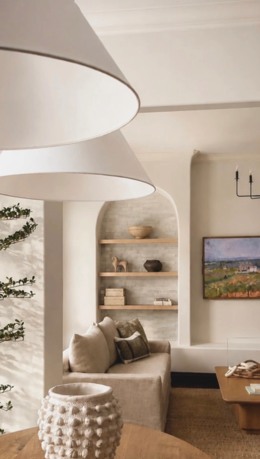 Bellefontaine Project — living room with arched plaster niche